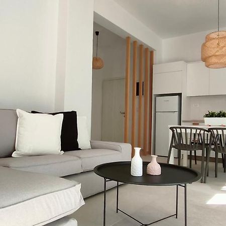 Kelly'S Urban Apartment Элунда Экстерьер фото