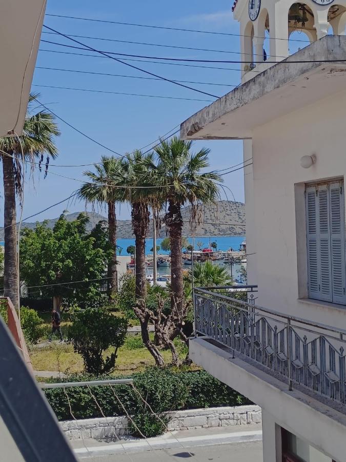 Kelly'S Urban Apartment Элунда Экстерьер фото